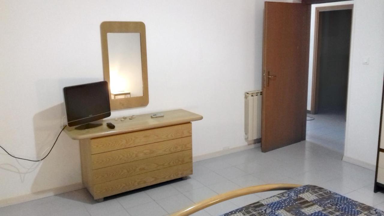 2 Bedrooms Appartement At Pescara 300 M Away From The Beach With Balcony And Wifi Exterior photo