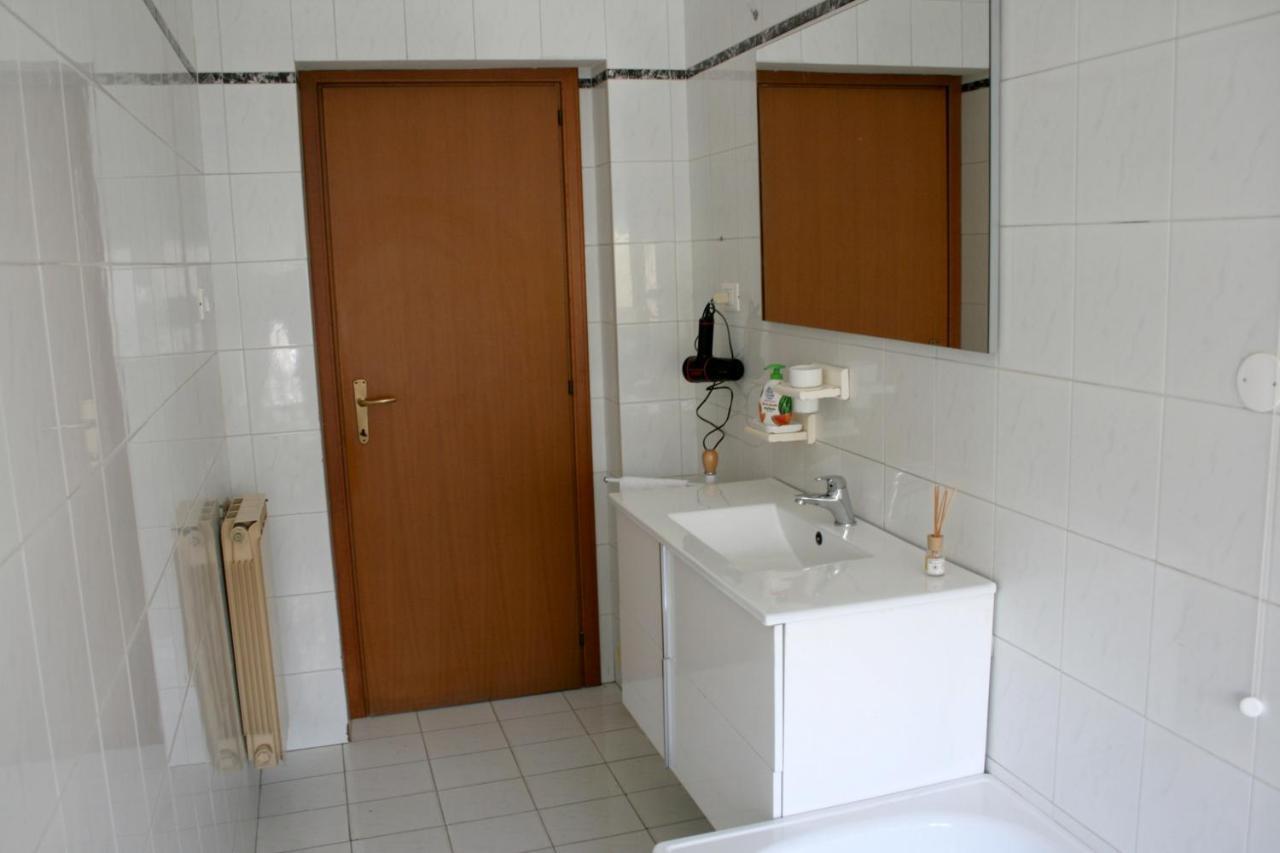 2 Bedrooms Appartement At Pescara 300 M Away From The Beach With Balcony And Wifi Exterior photo